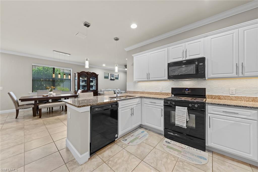 WINDING CYPRESS - Residential