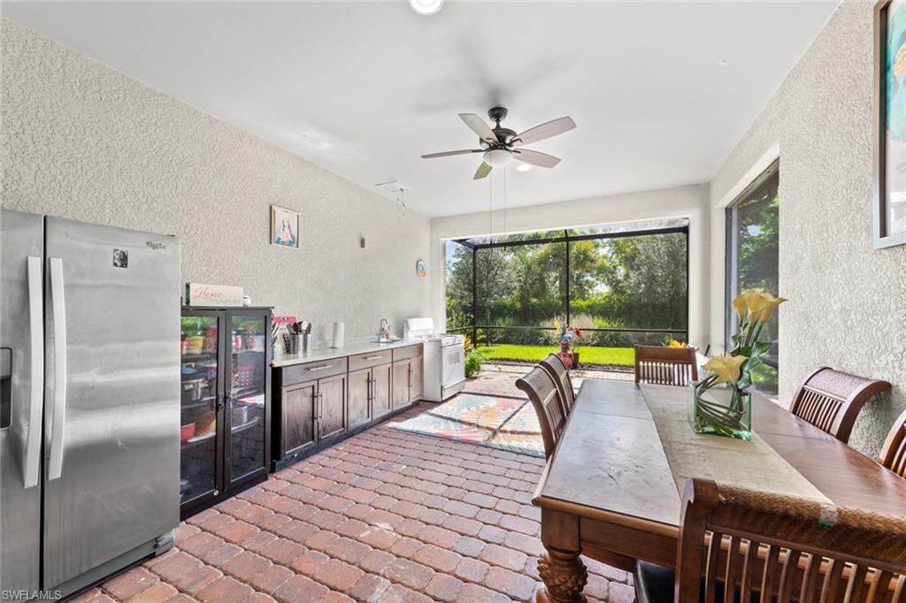 WINDING CYPRESS - Residential