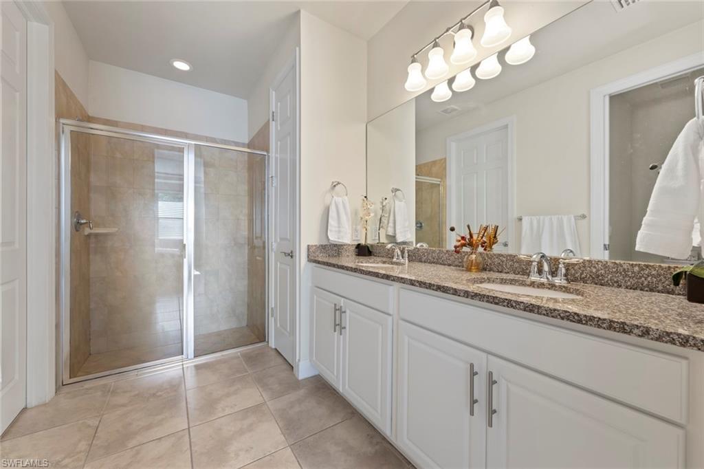 WINDING CYPRESS - Residential