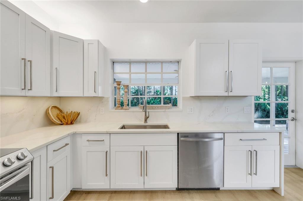 SAN CARLOS ESTATES - Residential