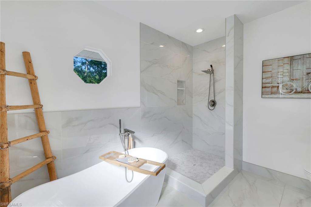 SAN CARLOS ESTATES - Residential