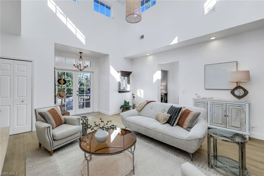 SAN CARLOS ESTATES - Residential