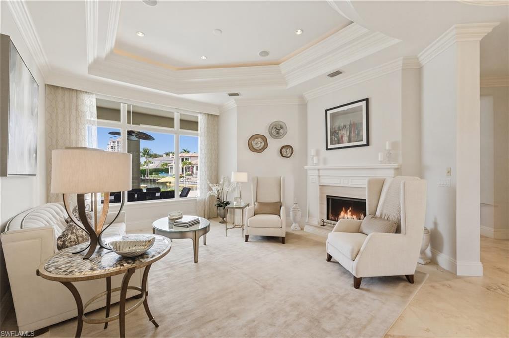 PARK SHORE - Residential