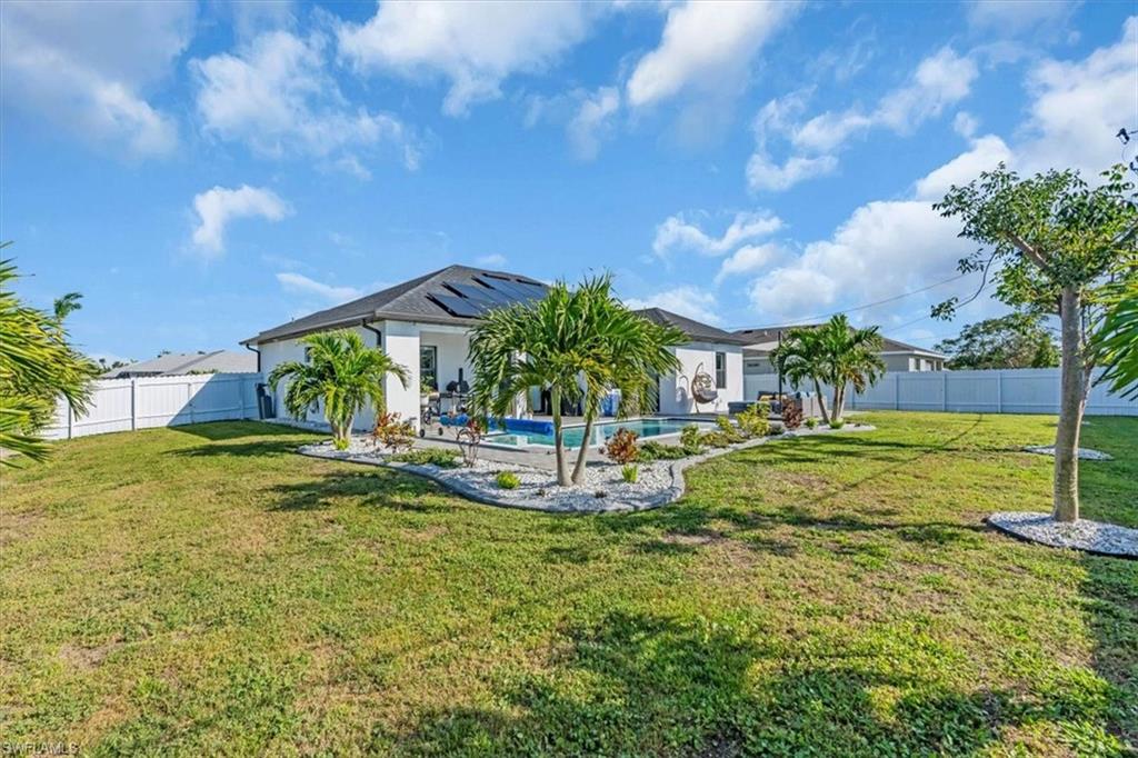 CAPE CORAL - Residential