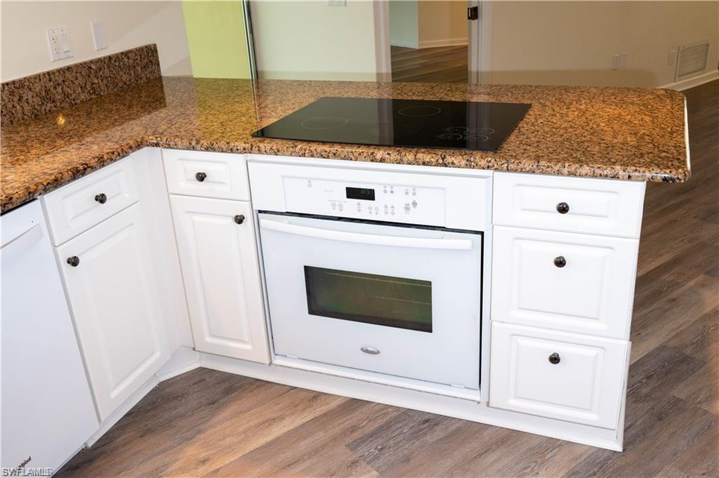 SUNSET COVE - Residential Lease