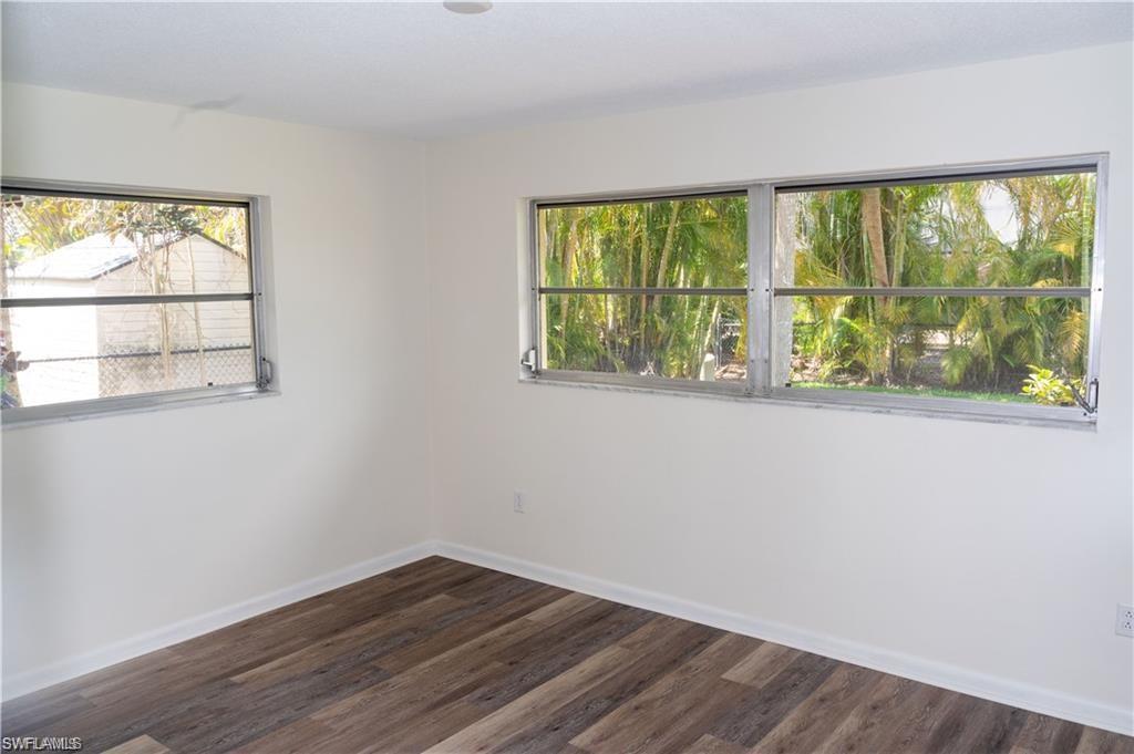 SUNSET COVE - Residential Lease