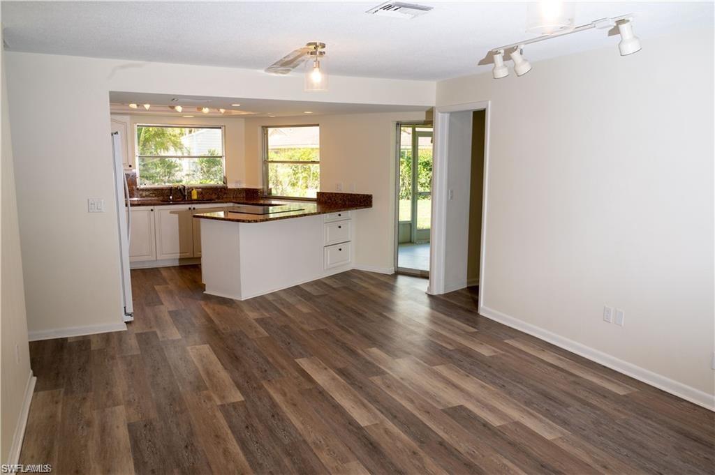 SUNSET COVE - Residential Lease