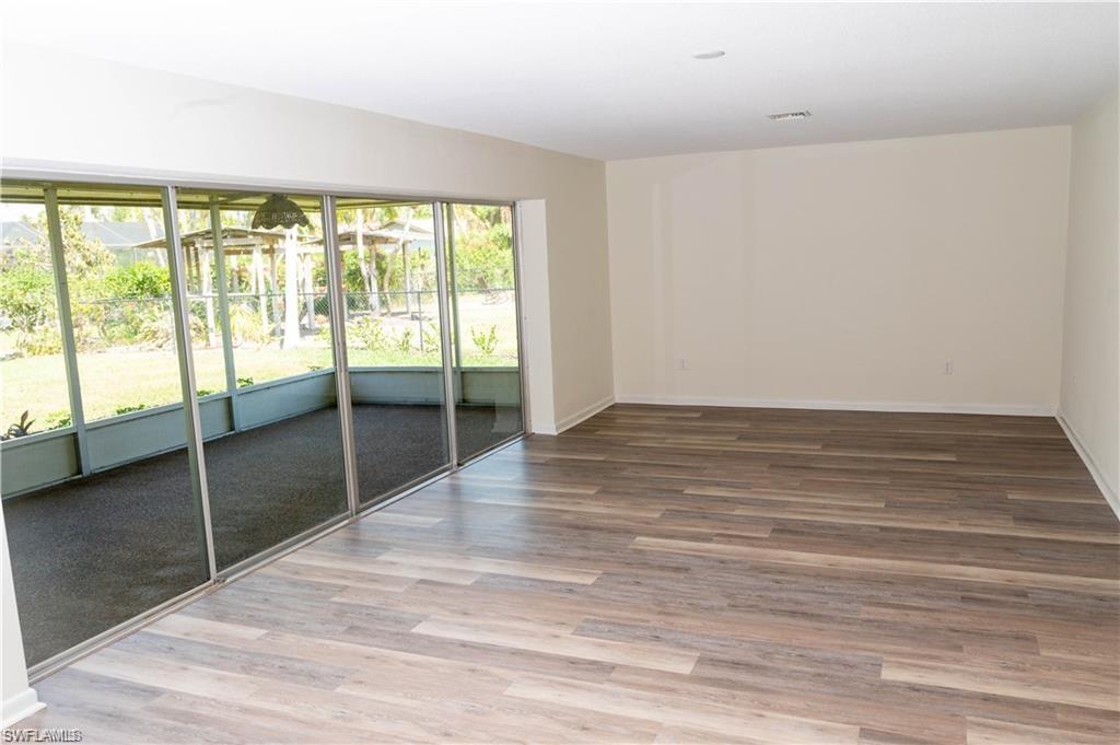 SUNSET COVE - Residential Lease