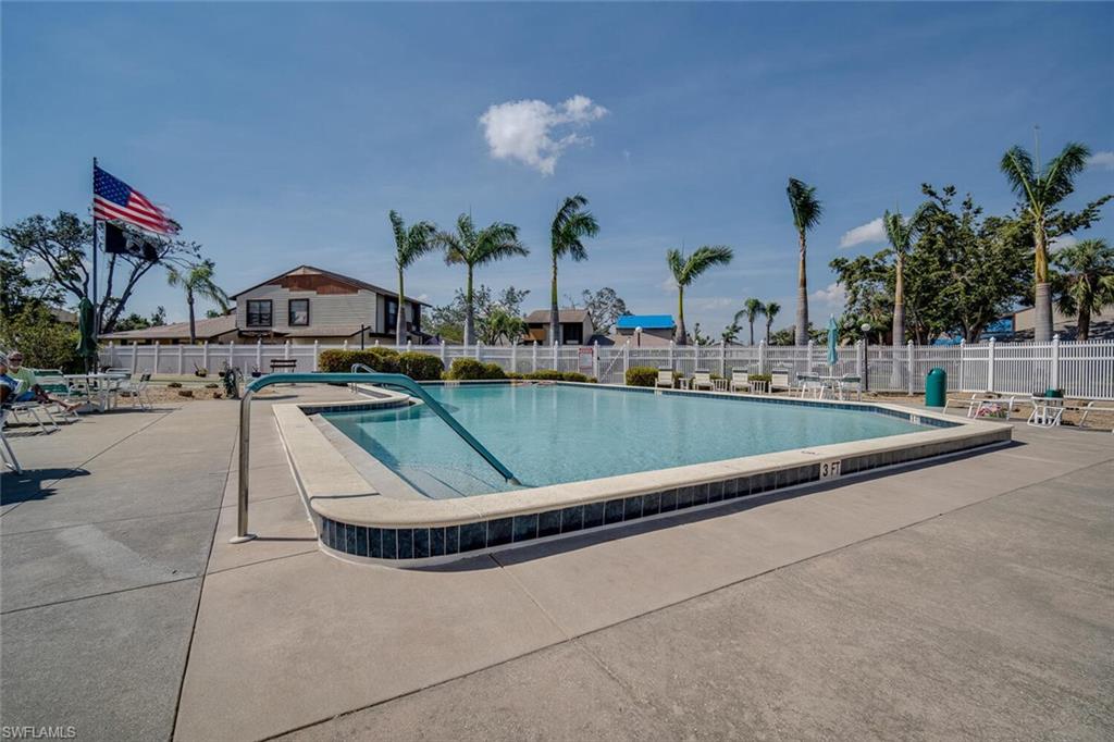 COURTYARDS OF CAPE CORAL NORTH - Residential