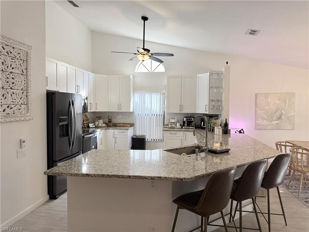 VILLAS FIVE - Residential