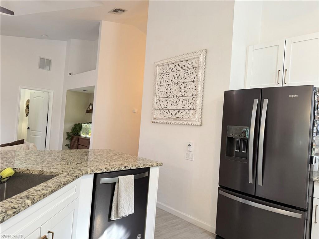 VILLAS FIVE - Residential