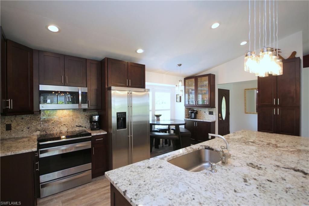 BASS POINT - Residential