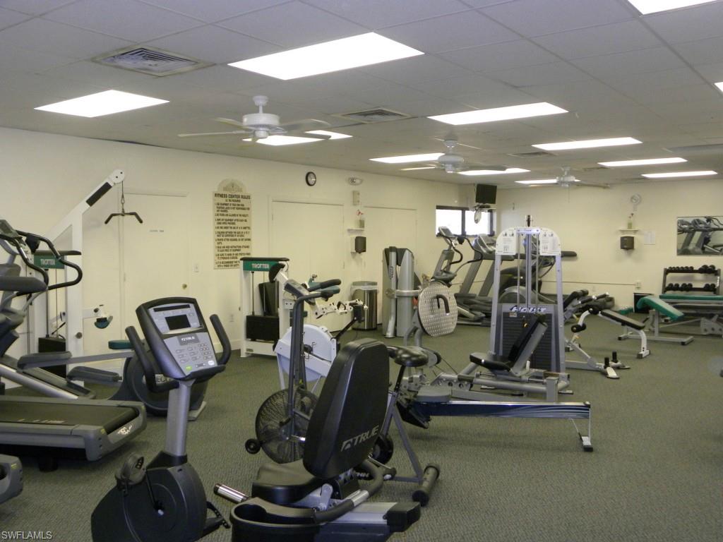 FOUNTAIN LAKES - Residential