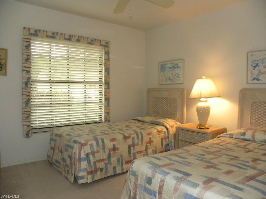 FOUNTAIN LAKES - Residential