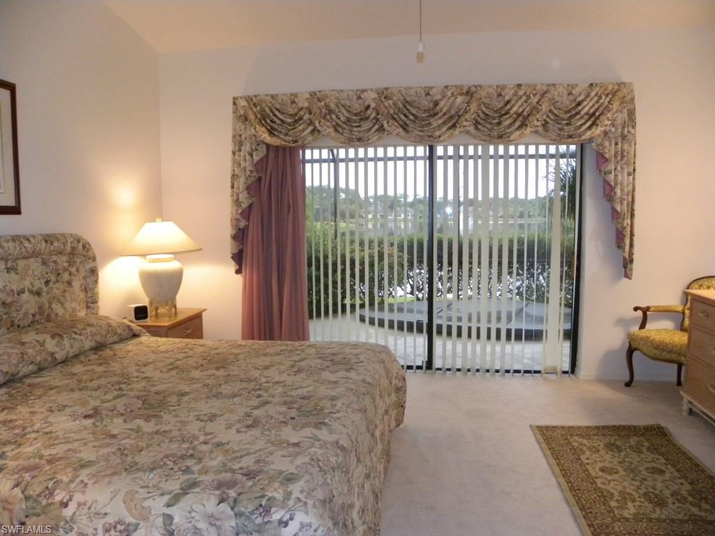 FOUNTAIN LAKES - Residential