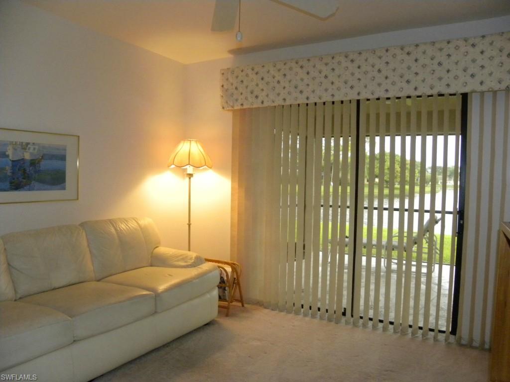 FOUNTAIN LAKES - Residential