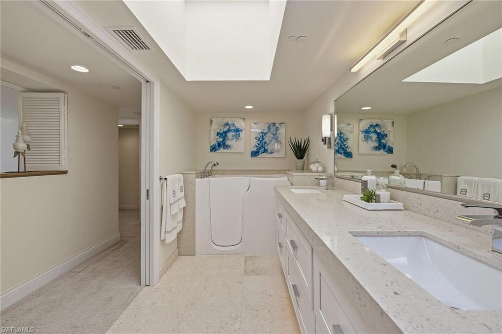 ST KITTS - Residential