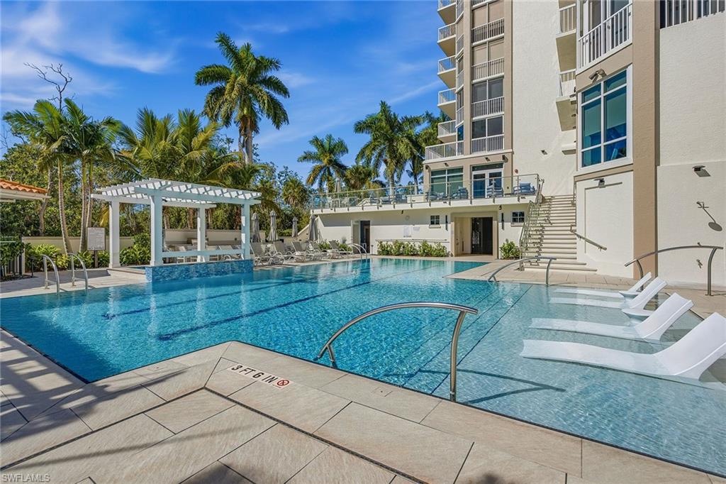 ST KITTS - Residential