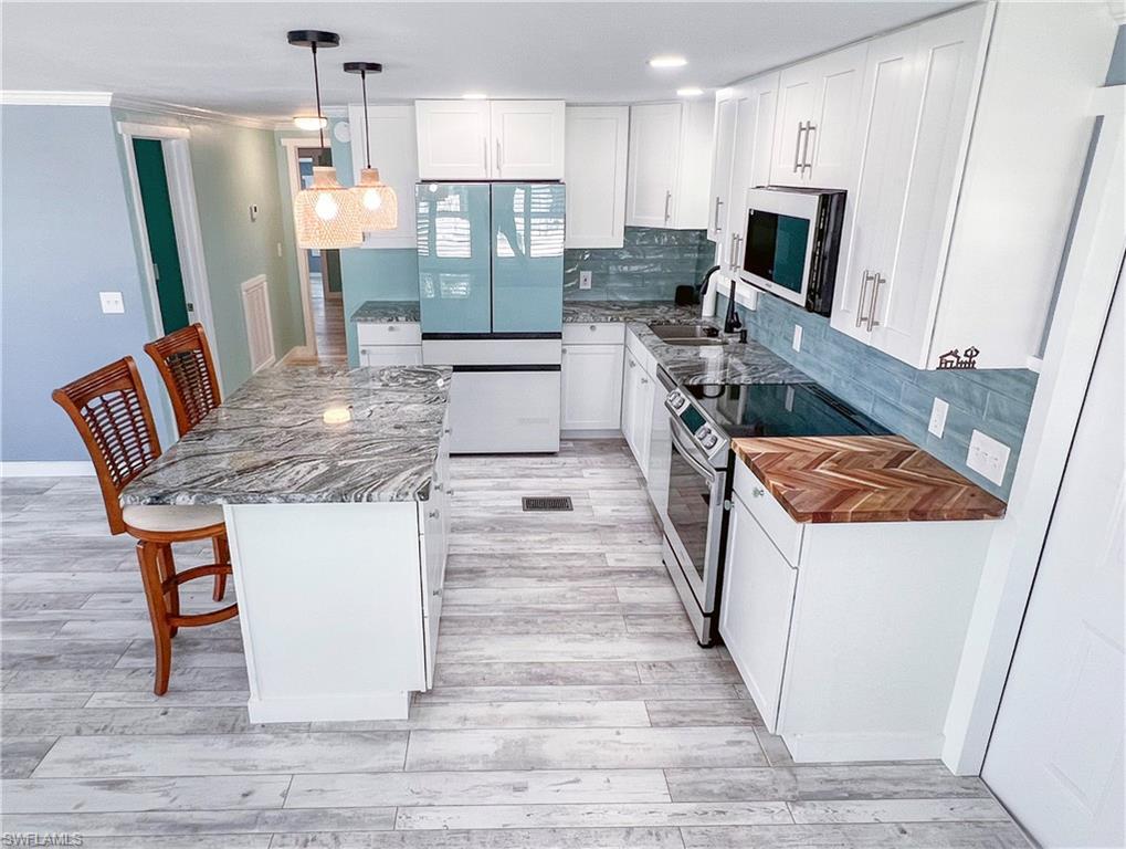 BAYSIDE ESTATES - Residential