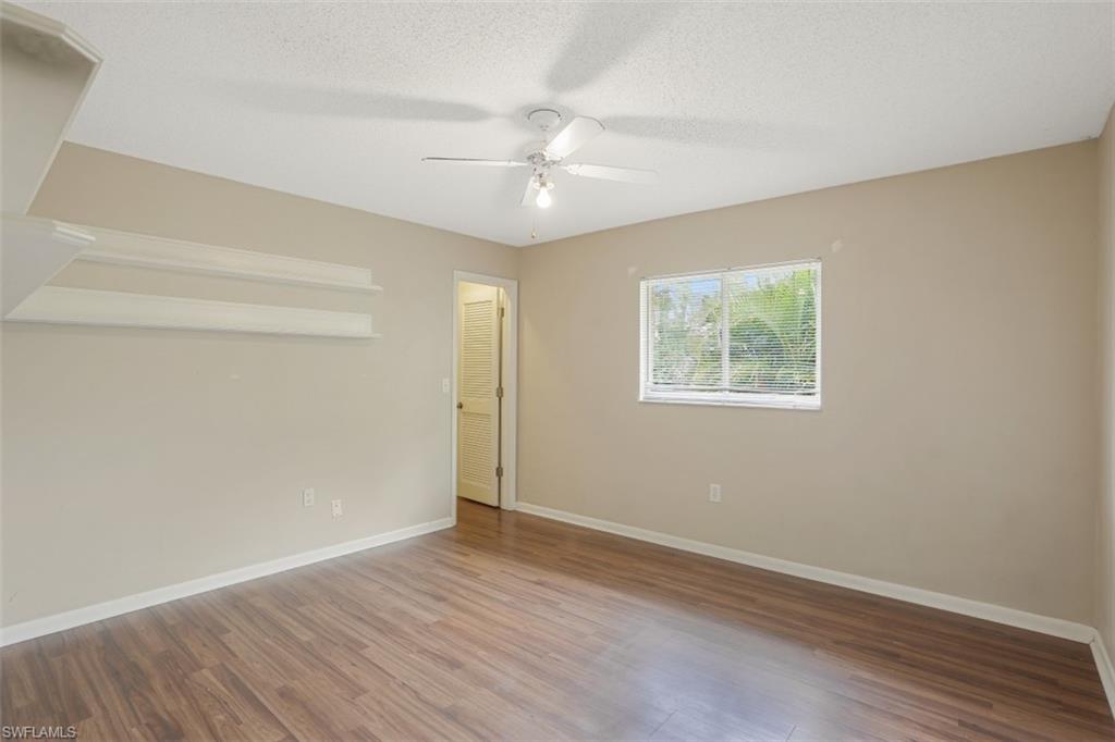 SAN CARLOS PARK - Residential