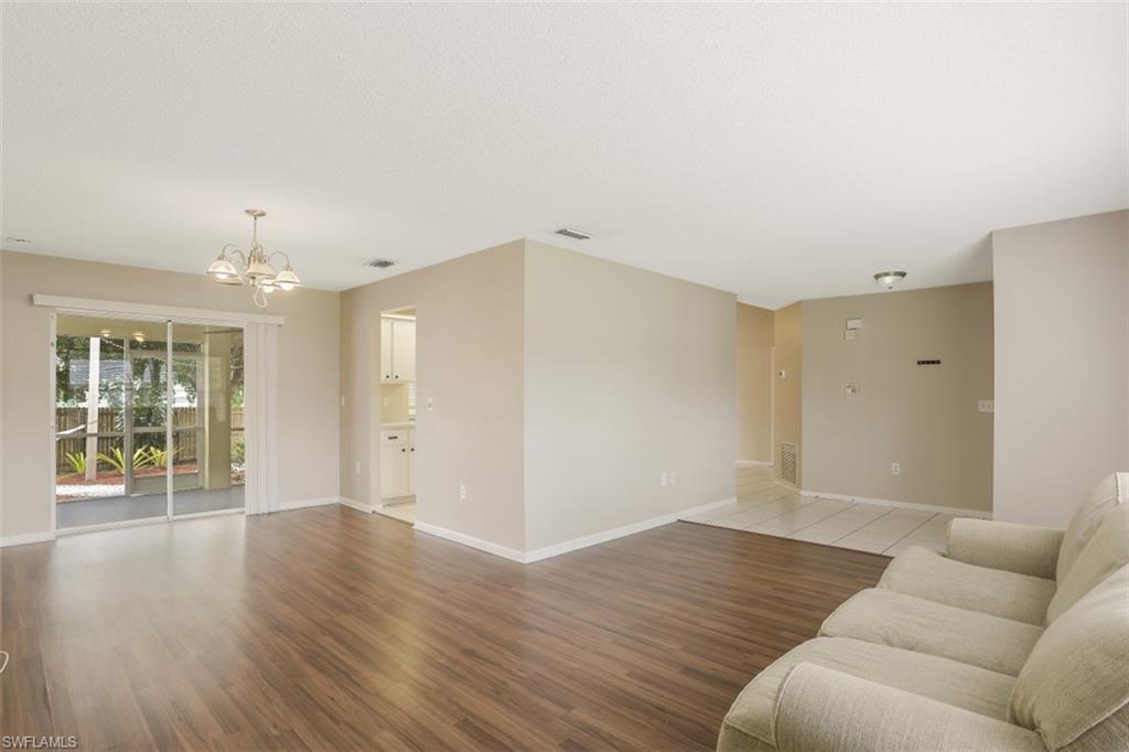 SAN CARLOS PARK - Residential