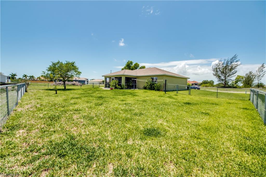 CAPE CORAL - Residential