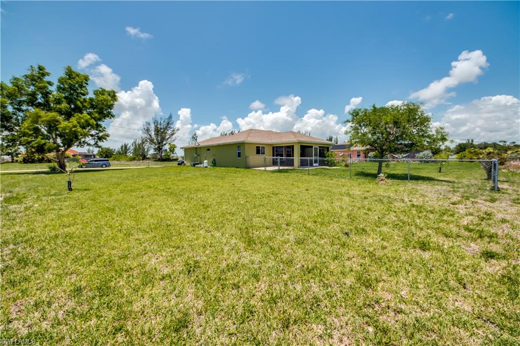 CAPE CORAL - Residential