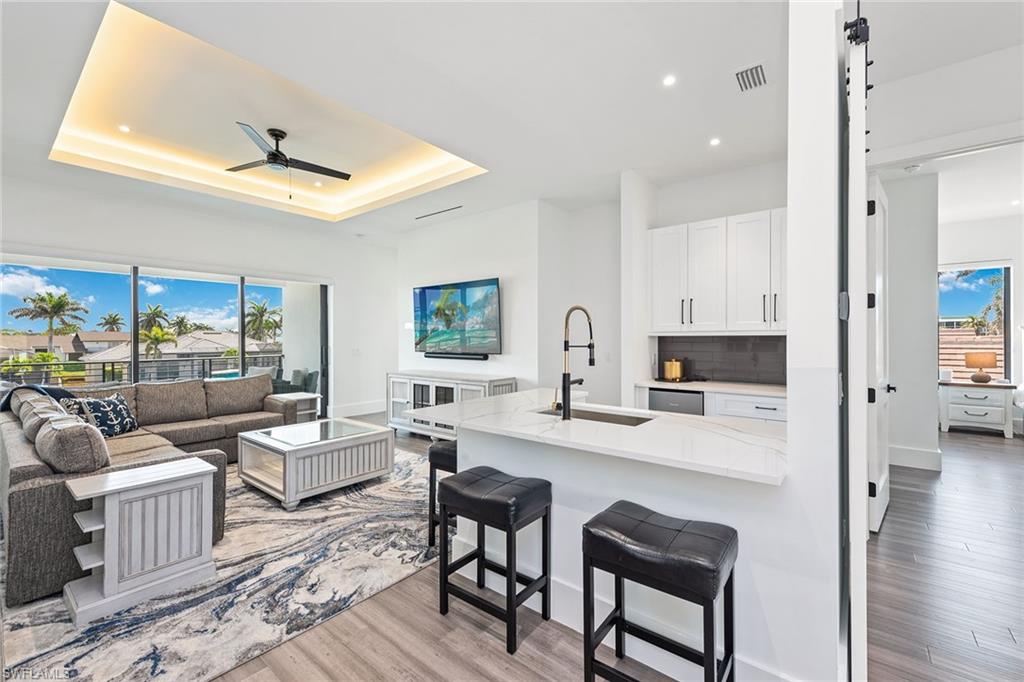 MARCO ISLAND - Residential