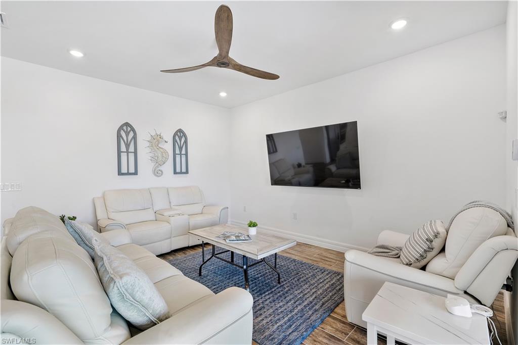 LAKE BABCOCK - Residential