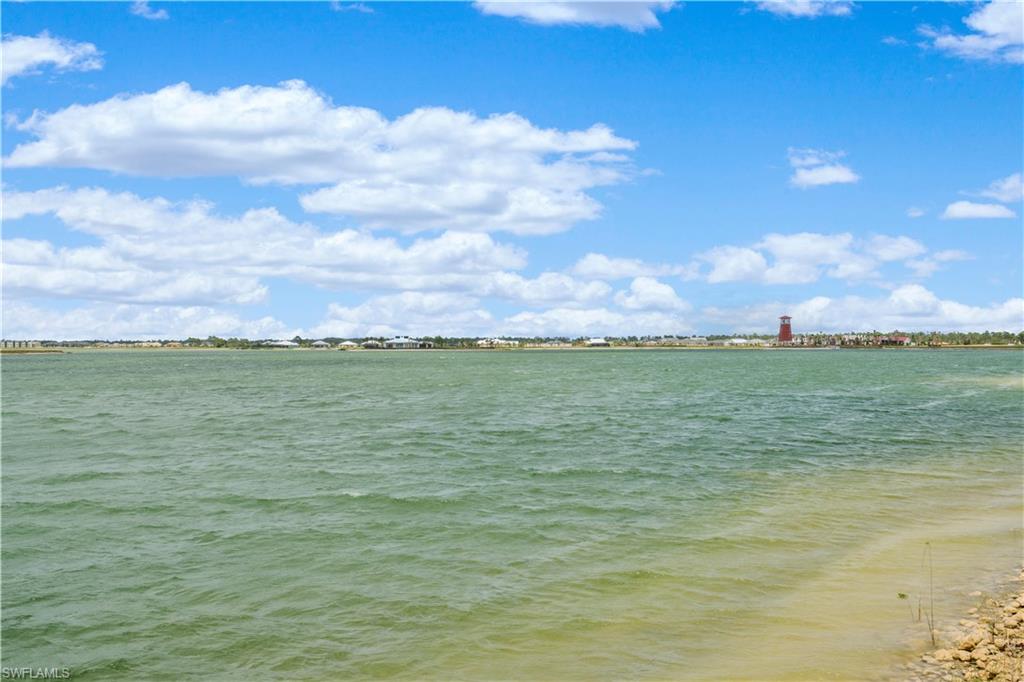 LAKE BABCOCK - Residential