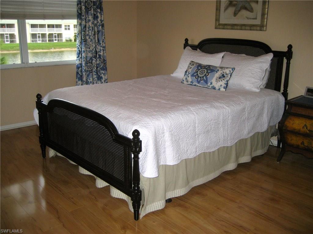 VILLAGES OF BONITA CONDO - Residential