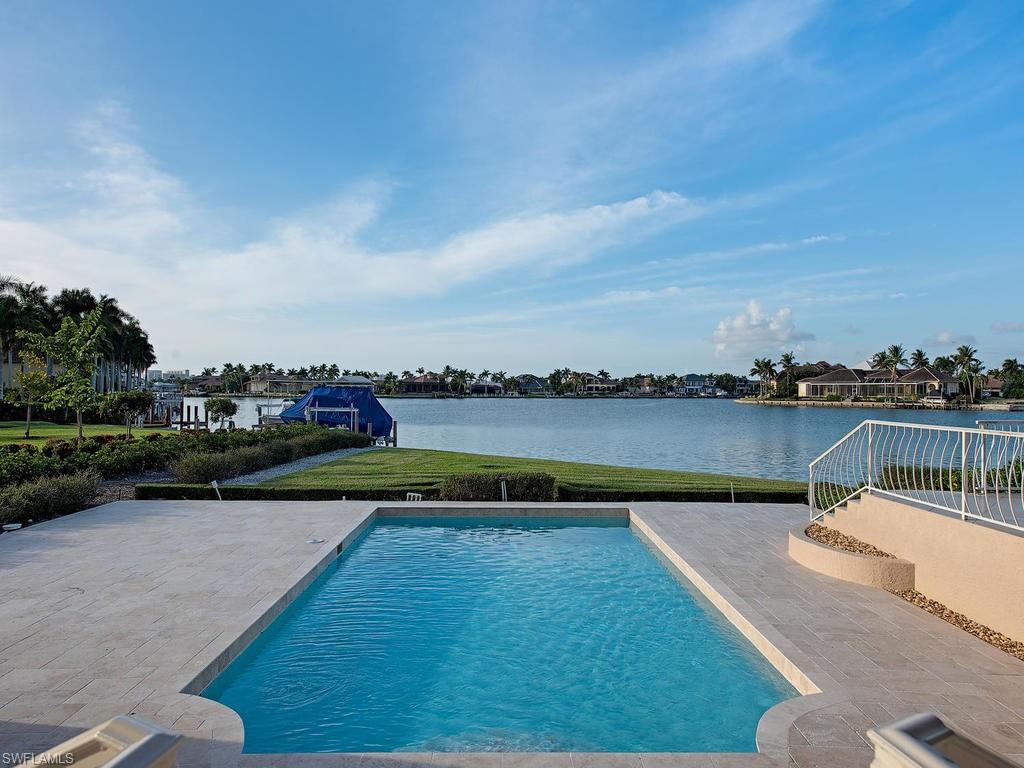 MARCO BEACH - Residential