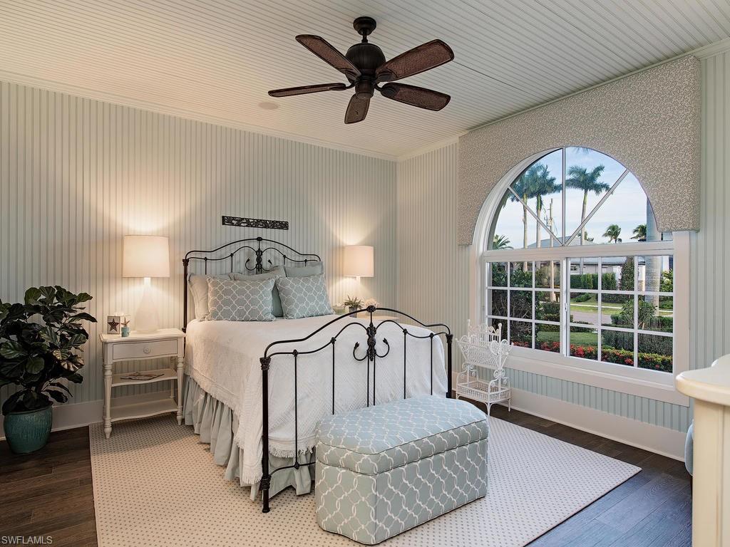 MARCO BEACH - Residential