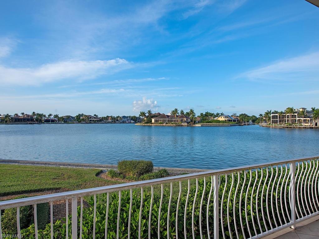 MARCO BEACH - Residential