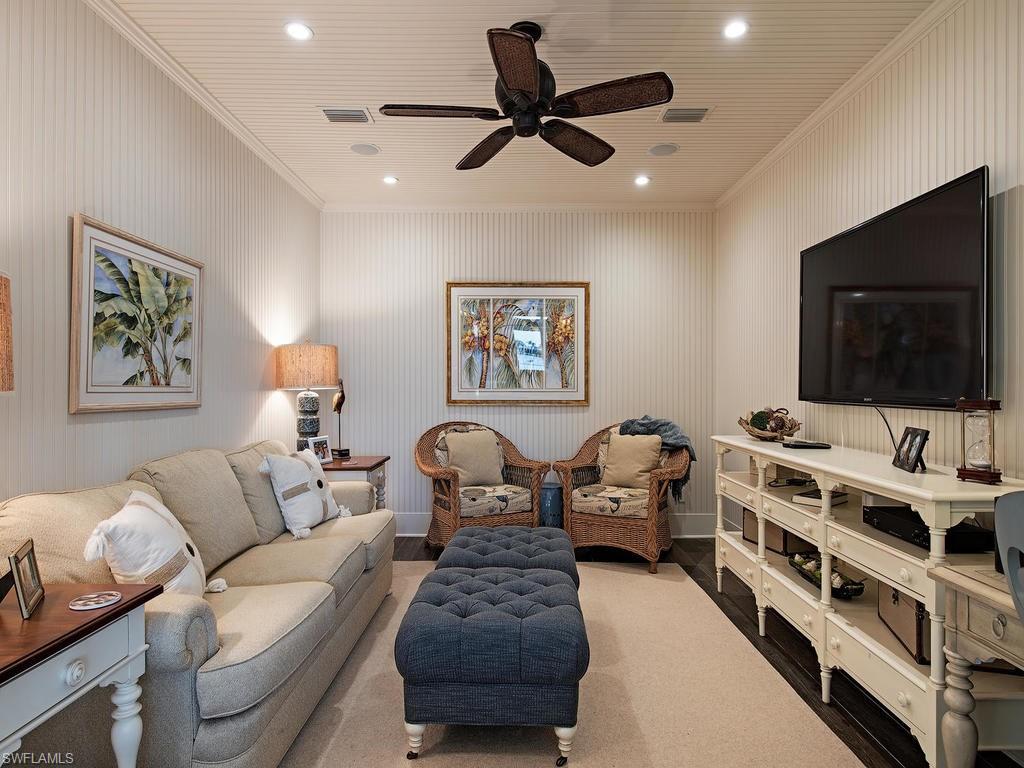 MARCO BEACH - Residential