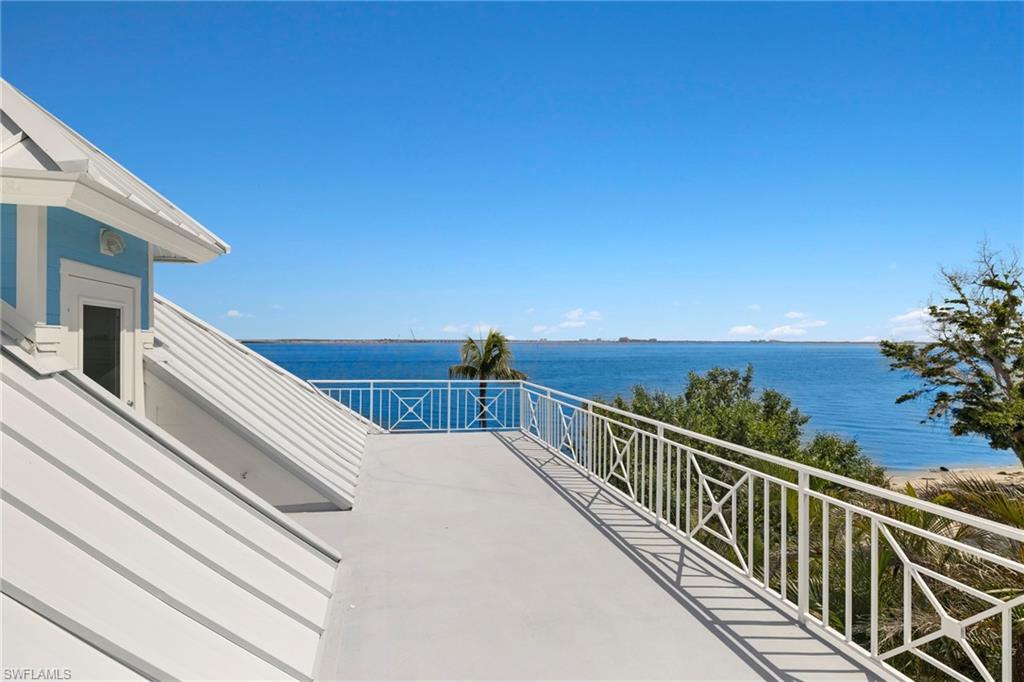 SANIBEL ESTATES - Residential