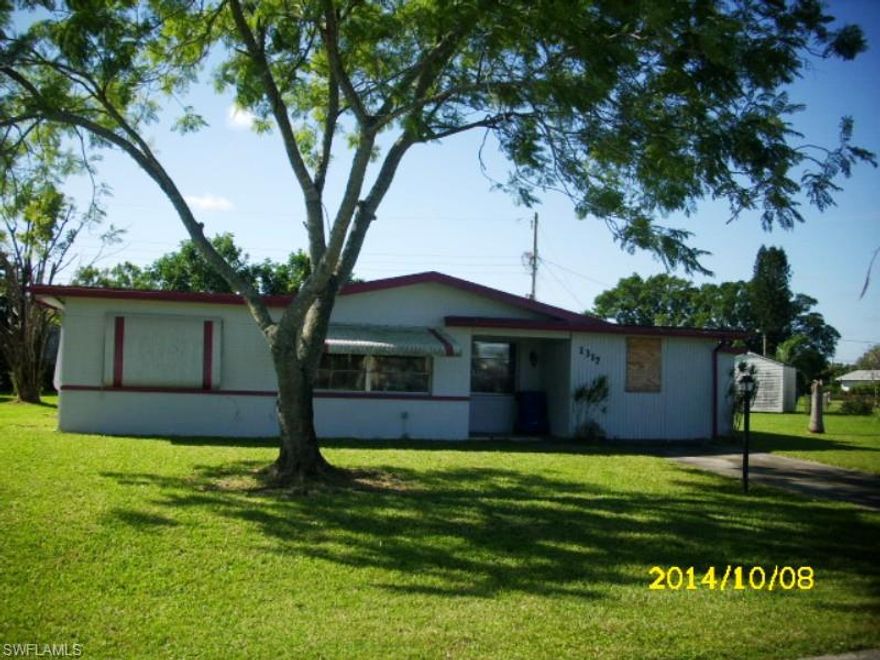 The centrally located home is located in the heart of Lehigh Acres, close to shopping, business and hospital. Great home for the retired community or first time home buyer.  Proof of funds or pre approval letter. St must accompany all offers.