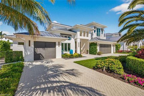 405 7TH AVE N NAPLES FL 34102