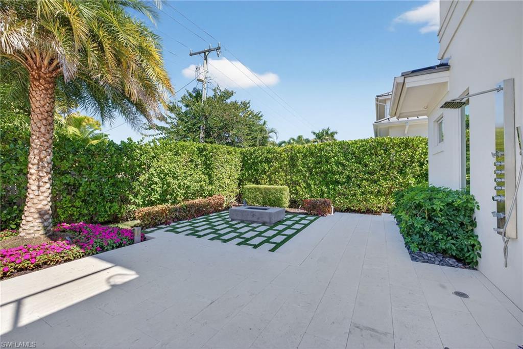 OLDE NAPLES - Residential