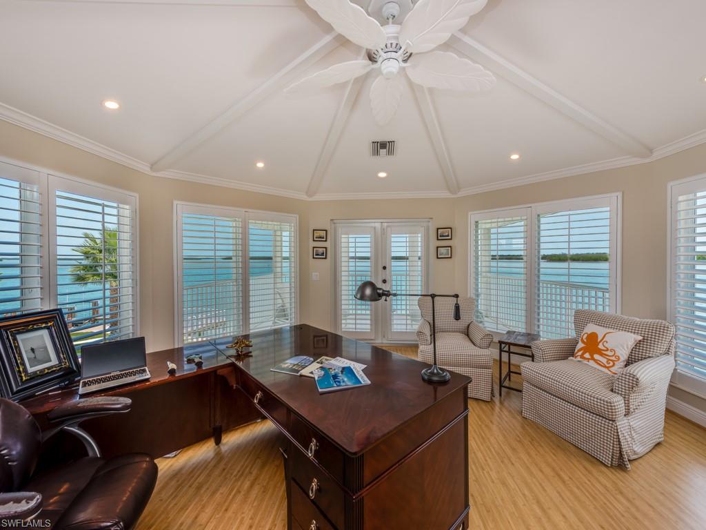 MARCO BEACH - Residential