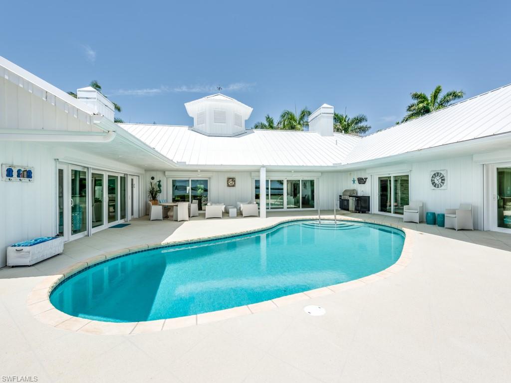 MARCO BEACH - Residential