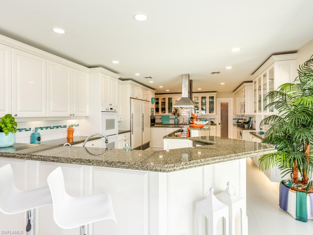 MARCO BEACH - Residential