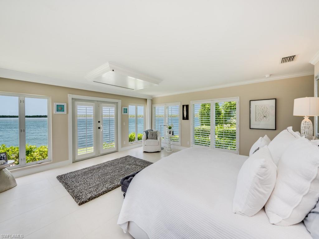 MARCO BEACH - Residential