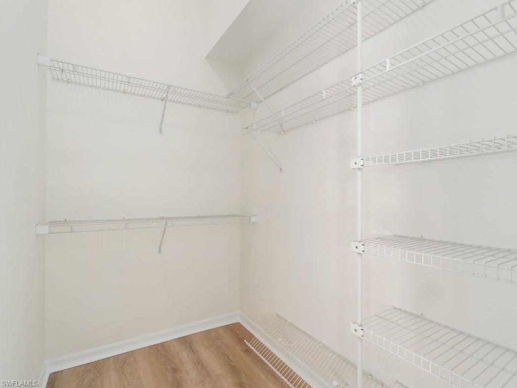 BISCAYNE - Residential