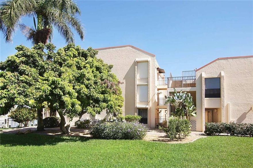 Walk into paradise at this 2 bedroom, 2 bathroom, fully renovated, gorgeous condo. There is a fabulous kitchen with an island and glass cabinets, there is an eat in kitchen. Your view goes right out back to the gorgeous waterways. Designed with an artistic flair, enjoy the huge master bedroom and bathroom that lights up with glass block. The spare bedroom is just as fabulous. The living area is spacious and is decorated beautifully. There is a lanai to watch the waterways, have a drink on, or just sit back and relax. This unit comes with a boat lift for your pleasure. This condo has a 3 month minimum and is ready for you to come and stay...Available for May 2026 season