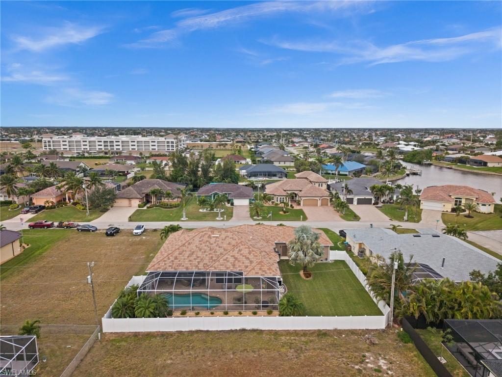 CAPE CORAL - Residential