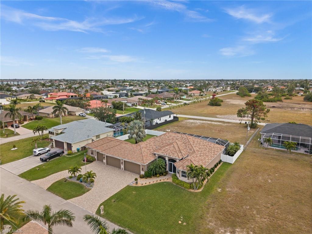 CAPE CORAL - Residential