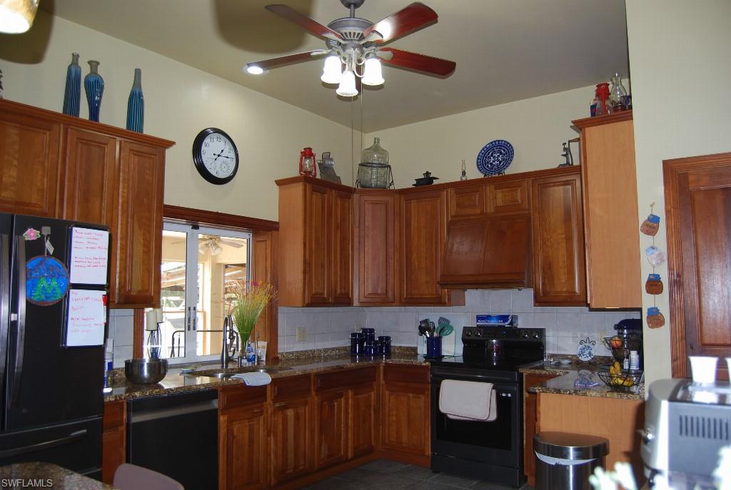 GOLDEN GATE ESTATES - Residential