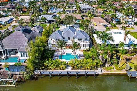 Single Family Residence in NAPLES FL 1500 Pelican AVE.jpg