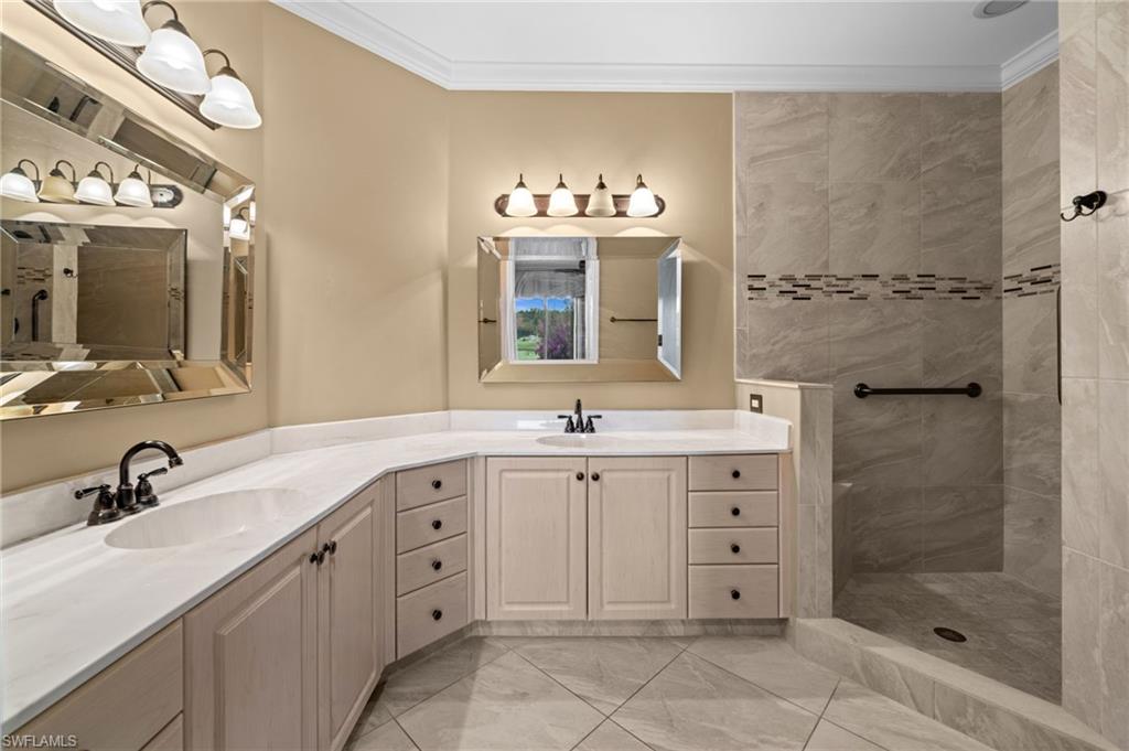 CLUBSIDE - Residential